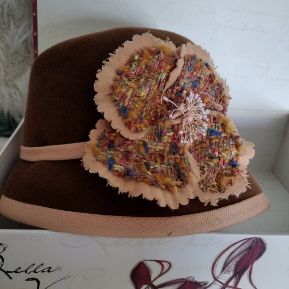 Orit Pariente NY Designer Cloche Hat Tweed Flower Boutique Statement Hat NWOT - Picture 6 of 7